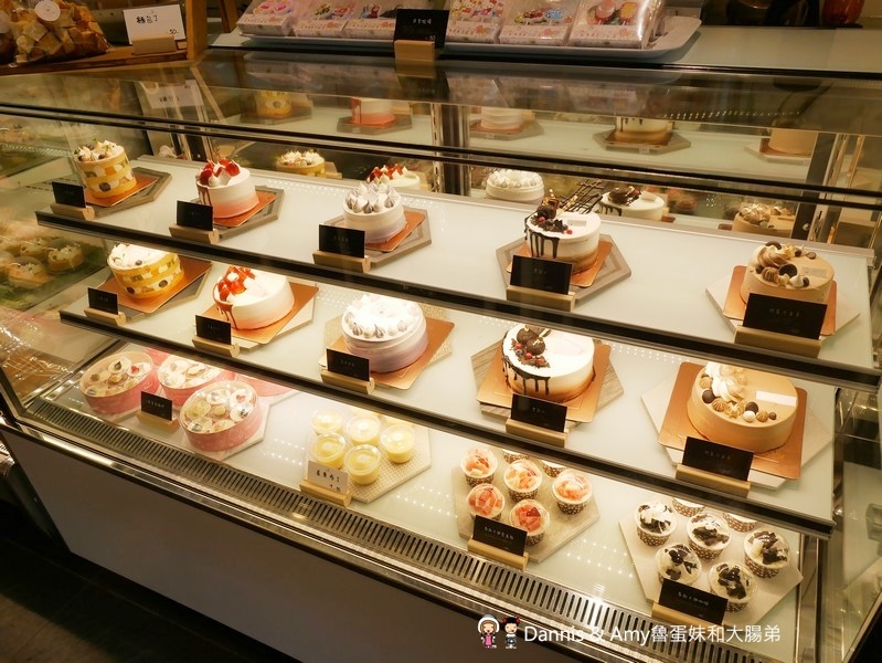 新竹甜點推薦︱艾立公主 Princess Elly夢幻杯子蛋糕專賣店。生日聚會下午茶點心。婚禮PARTY首選。彌月蛋糕禮盒點心(影片) 新竹甜點推薦︱艾立公主 Princess Elly夢幻杯子蛋糕專賣店。生日聚會下午茶點心。婚禮PARTY首選。彌月蛋糕禮盒點心(影片)