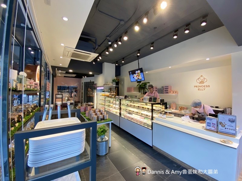 新竹甜點推薦︱艾立公主 Princess Elly夢幻杯子蛋糕專賣店。生日聚會下午茶點心。婚禮PARTY首選。彌月蛋糕禮盒點心(影片) 新竹甜點推薦︱艾立公主 Princess Elly夢幻杯子蛋糕專賣店。生日聚會下午茶點心。婚禮PARTY首選。彌月蛋糕禮盒點心(影片)