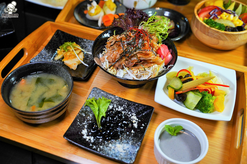 私房料理-無菜單 丼滋丼吃 丼飯 定食 好吃 高雄 必吃