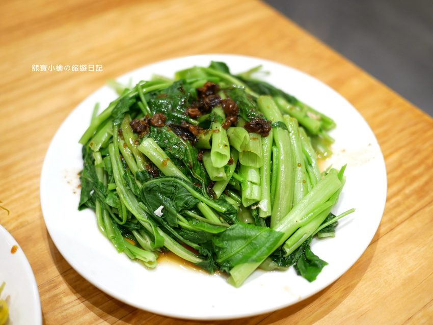 【台中東區美食】阿蓮米粉湯,台中後火車站60年老店,改走文青風古早味麵店!內文附詳細菜單價位介紹。 @熊寶小榆の旅遊日記