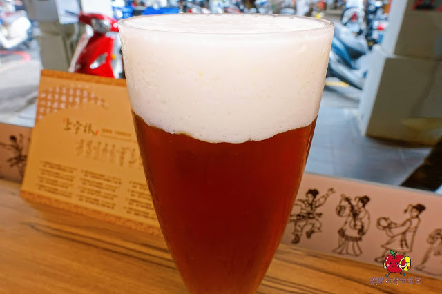 [食記] 新竹北區-上宇林東門店 珍珠粉角一次滿足太極鮮奶茶 香甜解膩葡萄柚綠 充滿茶香雪浮奶烏龍茶