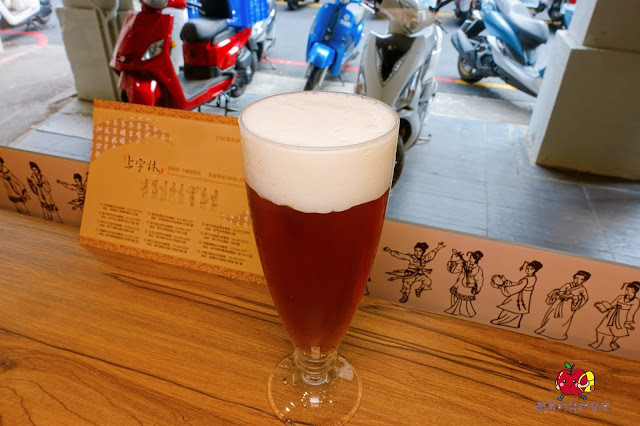 [食記] 新竹北區-上宇林東門店 珍珠粉角一次滿足太極鮮奶茶 香甜解膩葡萄柚綠 充滿茶香雪浮奶烏龍茶