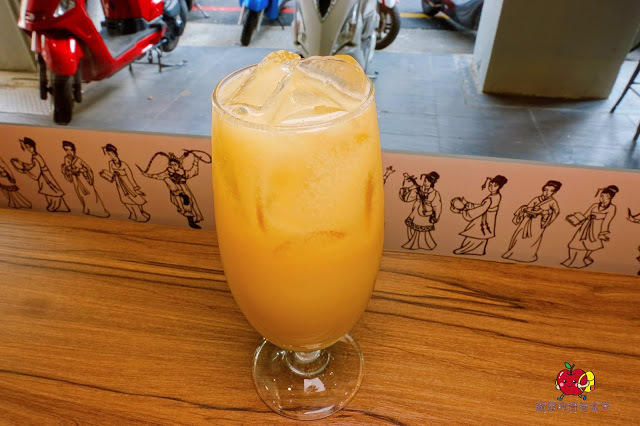 [食記] 新竹北區-上宇林東門店 珍珠粉角一次滿足太極鮮奶茶 香甜解膩葡萄柚綠 充滿茶香雪浮奶烏龍茶