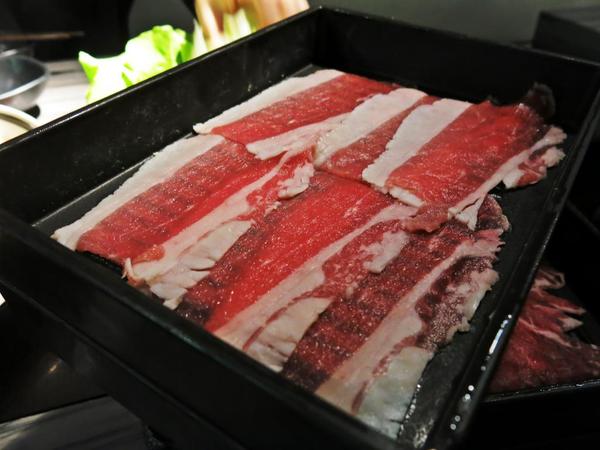 本燔野菜農場(台北南京店)：※窩客島試吃※【捷運中山站】經濟實惠又養生的火鍋吃到飽 — 本燔野菜農場