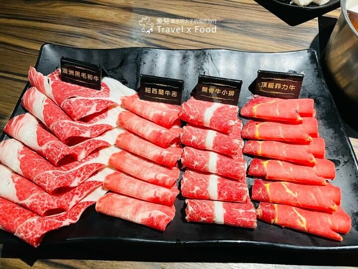 大胃王最愛!頂級和牛吃到飽,生啤喝到飽,當季水果也嗑到飽!澎湖囝仔的自學菜譜,巴適經典麻辣鍋(林口店) @魚兒 x 牽手明太子的「視」界旅行