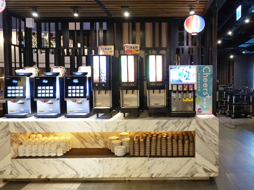 台北市中正區台北中正—魅麗海 中庭餐廳｜百元吃粗飽半自助Buffet｜西門町、德立莊酒店、秀山街