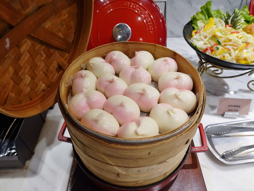 台北市中正區台北中正—魅麗海 中庭餐廳｜百元吃粗飽半自助Buffet｜西門町、德立莊酒店、秀山街