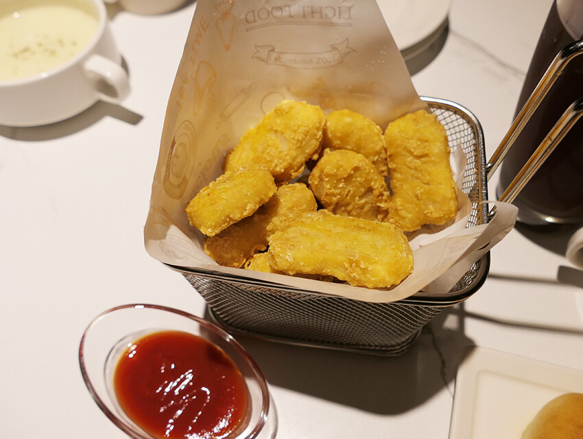 [台北-中正] 富爸爸餐飲會所大人放鬆、小孩玩得開心，美味餐