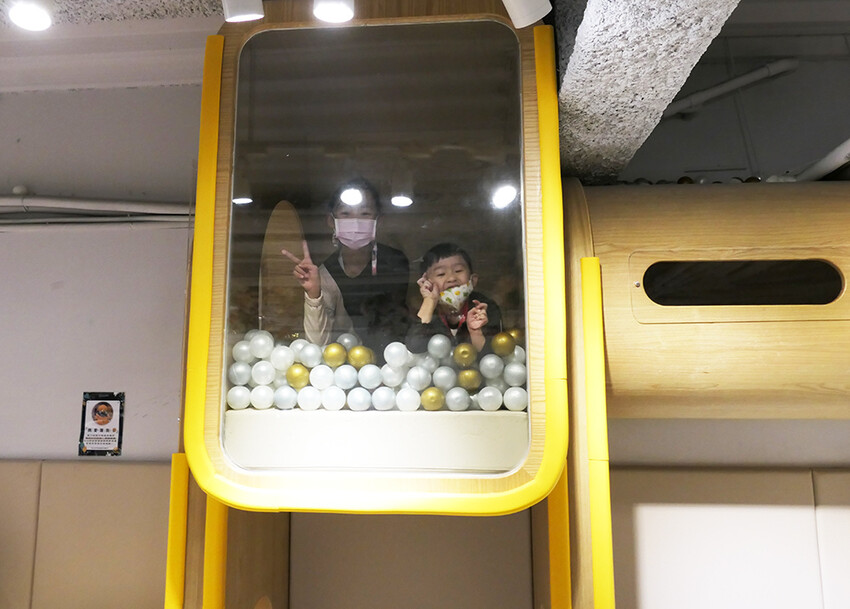 [台北-中正] 富爸爸餐飲會所大人放鬆、小孩玩得開心，美味餐