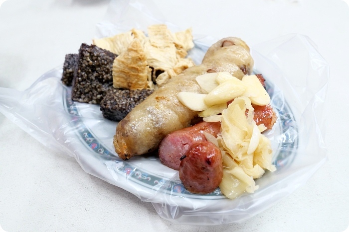 愈夜愈美麗，宵夜大車拼：華姐超人氣夜宵攤VS胖少爺精湛深厚的串燒功力！ @捲捲頭 Wonderful 品味。生活