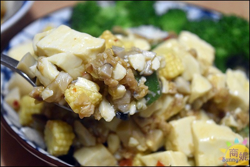 斐得蔬食。高CP值素食便當健康美食送到家~還有調理包在家也能DIY @商妮吃喝遊樂