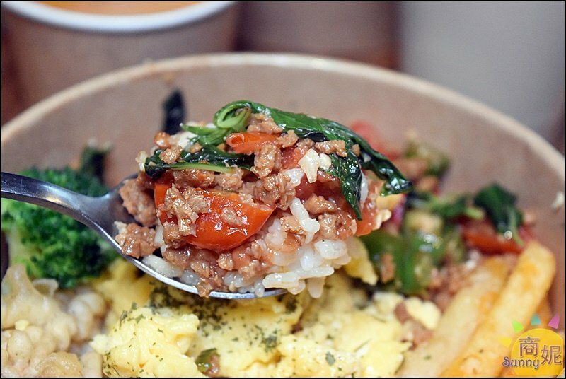 斐得蔬食。高CP值素食便當健康美食送到家~還有調理包在家也能DIY @商妮吃喝遊樂