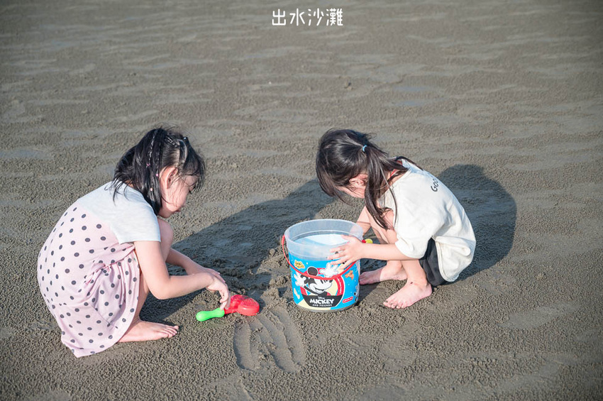 |苗栗景點|出水沙灘,苑裡隱藏版祕境,最新IG打卡沙丘景點,還有今年爆紅的抹茶石海灘都在這 - Hallo!Im 婷兒