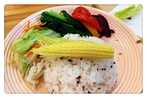 【新店美食】Le Coucou穀咕咕小館 ~ 新店輕食推薦/套餐❤️內用飯.湯免費續(附菜單) - 捷運大坪林站