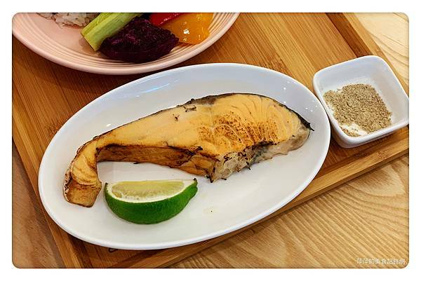 【新店美食】Le Coucou穀咕咕小館 ~ 新店輕食推薦/套餐❤️內用飯.湯免費續(附菜單) - 捷運大坪林站