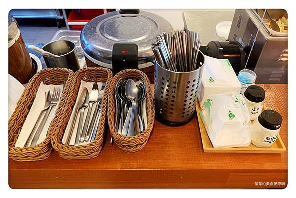 【新店美食】Le Coucou穀咕咕小館 ~ 新店輕食推薦/套餐❤️內用飯.湯免費續(附菜單) - 捷運大坪林站