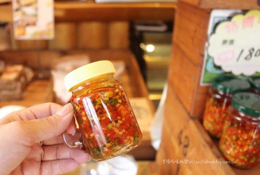 〖北埔老街〗半日遊!30年黃媽媽菜包.在地人都吃50年榕樹下小吃.伴手禮米食麻糬買不完