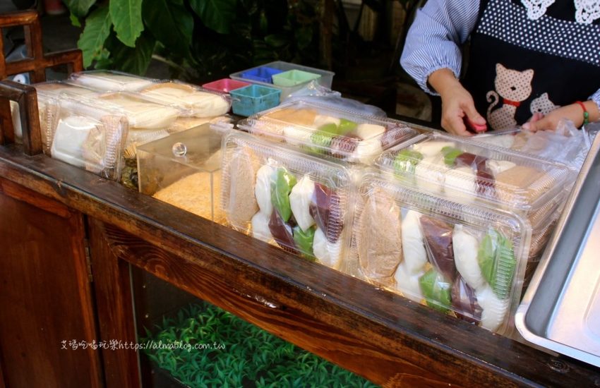 〖北埔老街〗半日遊!30年黃媽媽菜包.在地人都吃50年榕樹下小吃.伴手禮米食麻糬買不完