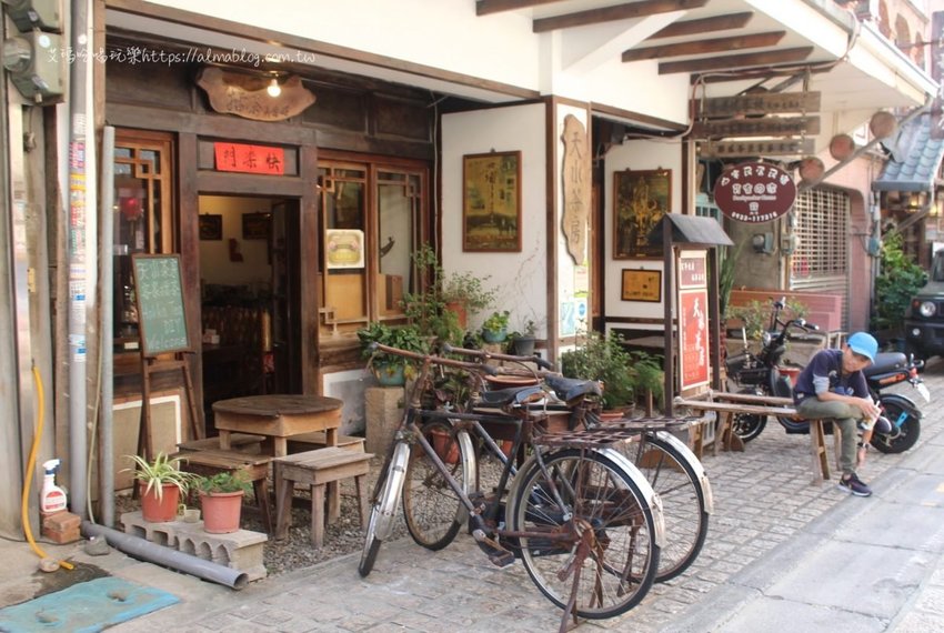 〖北埔老街〗半日遊!30年黃媽媽菜包.在地人都吃50年榕樹下小吃.伴手禮米食麻糬買不完