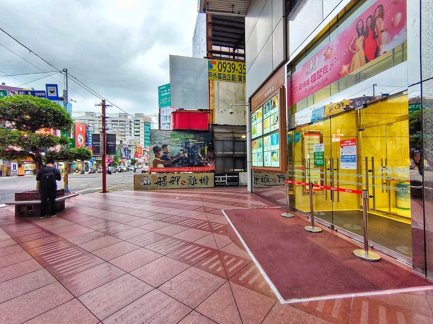 桃園中壢美食-聚北海道鍋物-自助吧268元牛肉壽喜燒吃到飽，肉肉瀑布也太仙氣飄飄了吧!!  (邀約) @民宿女王芽月-美食.旅遊.全台趴趴走