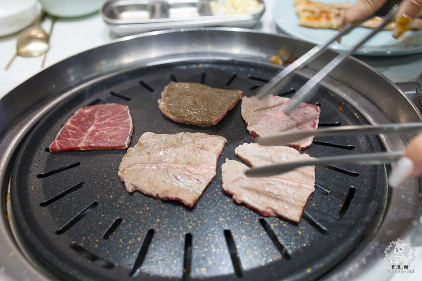 GOGI GOGI 韓式燒肉 桃園藝文店｜桃園藝文特區食記｜明亮簡約韓系網美風格韓式燒肉、韓式料理推薦