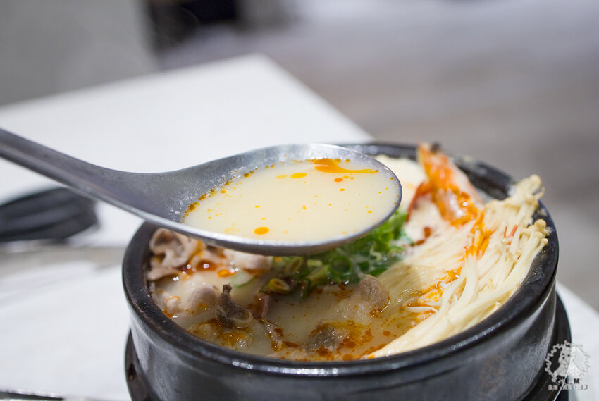 GOGI GOGI 韓式燒肉 桃園藝文店｜桃園藝文特區食記｜明亮簡約韓系網美風格韓式燒肉、韓式料理推薦