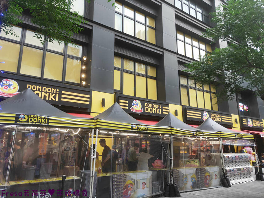 台北漢堡【史丹貓美式餐廳】西門町聚餐推薦！全日供餐松露香！比臉大的牛肉漢堡│義大利麵│運動賽事│萬華美食 - Fresa芙芮莎♥莎旅憶食