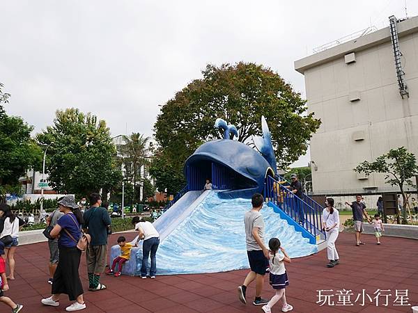 屏東蘭州街勝利動物溜滑梯公園3.JPG