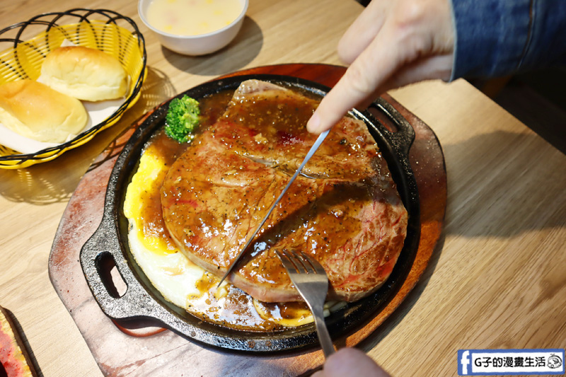 蘆洲 濠誠牛排.原肉牛排.莫凡彼咖啡.冰淇淋吃到飽