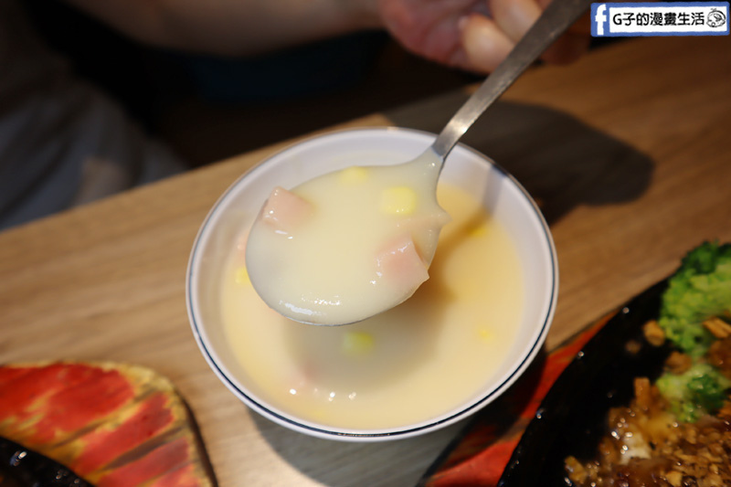 蘆洲 濠誠牛排.原肉牛排.莫凡彼咖啡.冰淇淋吃到飽