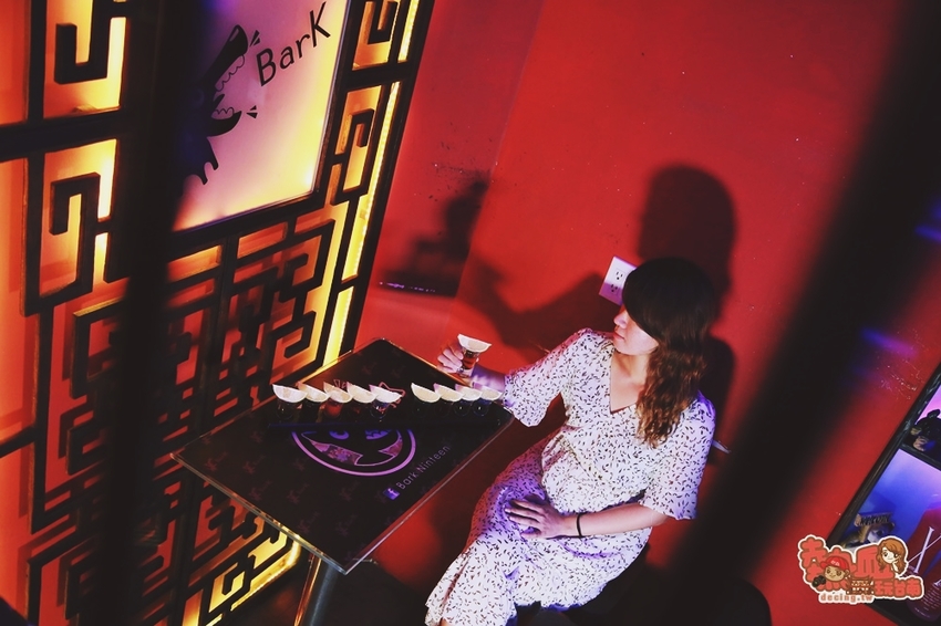 【台南酒吧】海安路上的超人氣露天老屋酒吧，「不限時段」啤酒調酒飲料買一送一：Bark露天茶飲酒吧 - 熱血玩台南。跳躍新世界