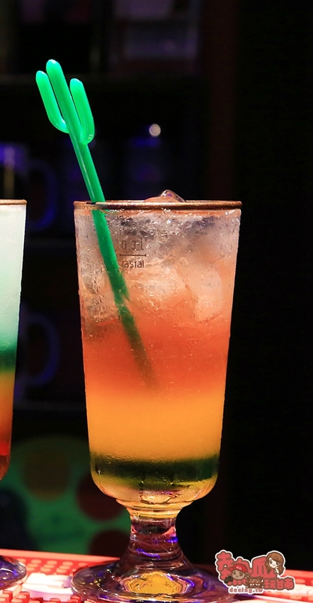 【台南酒吧】海安路上的超人氣露天老屋酒吧，「不限時段」啤酒調酒飲料買一送一：Bark露天茶飲酒吧 - 熱血玩台南。跳躍新世界