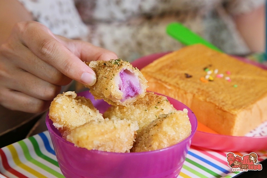 【台南酒吧】海安路上的超人氣露天老屋酒吧，「不限時段」啤酒調酒飲料買一送一：Bark露天茶飲酒吧 - 熱血玩台南。跳躍新世界