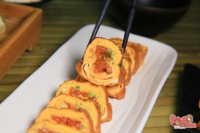 【台南美食】台南少見不限時段酒類喝到飽的居酒屋,鮭魚全餐就是要讓你吃到笑咪咪:喧宵いざかや - 熱血玩台南。跳躍新世界