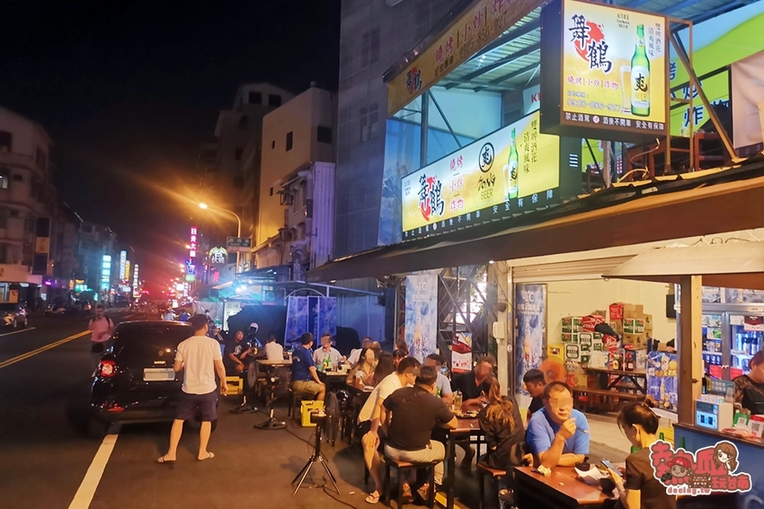 【台南美食】台式超人氣露天酒場，越晚人潮越滿！台南晚餐宵夜吃巧又吃飽的好去處：舞鶴燒烤 - 熱血玩台南。跳躍新世界