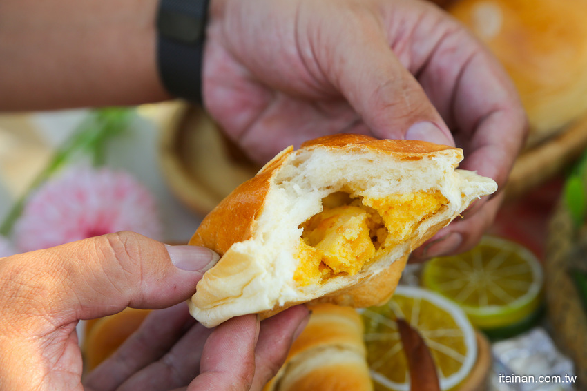 女子麥面包不吃嗎??完整包裝販售,帶了就走的安心麵包!全台唯一全女姓麵包師傅的麵包店「女子麥面包」 - 台南好Food遊