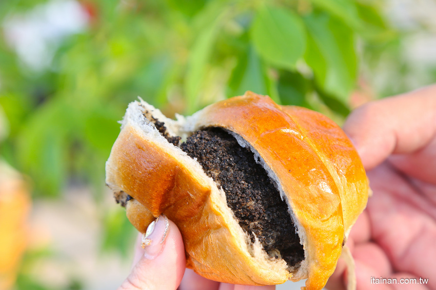 女子麥面包不吃嗎??完整包裝販售,帶了就走的安心麵包!全台唯一全女姓麵包師傅的麵包店「女子麥面包」 - 台南好Food遊