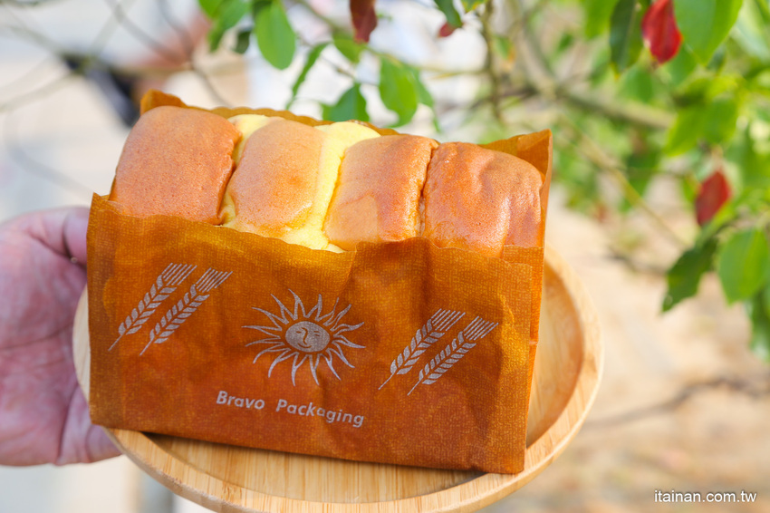 女子麥面包不吃嗎??完整包裝販售,帶了就走的安心麵包!全台唯一全女姓麵包師傅的麵包店「女子麥面包」 - 台南好Food遊