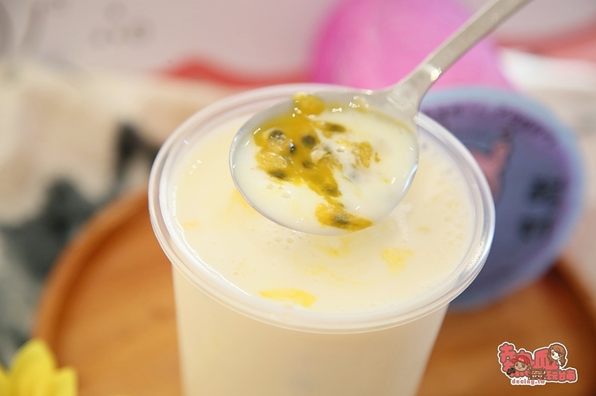 【台南飲料】出其不意的特色優格飲品,女孩們最潮又健康的新選擇:圓石酸奶 - 熱血玩台南。跳躍新世界