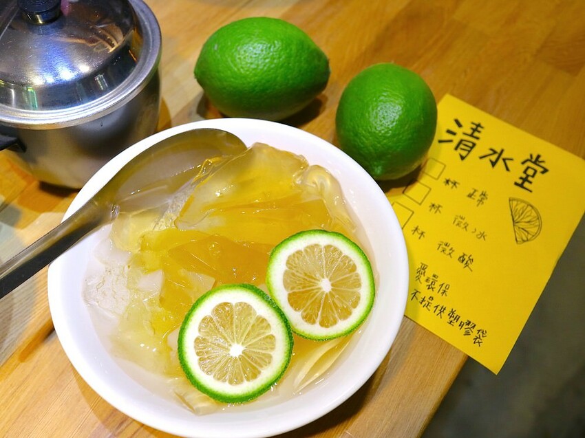 知名愛玉冰店 開賣霜淇淋 和冰淇淋聖代 / 菜單上看不到.直接點