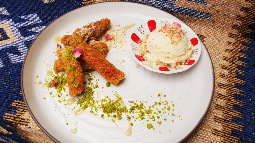 200862.jpg - 【台北.東門站】登陸土星永康店友善寵物咖啡廳。土耳其咖啡超好喝。藍色系網美店超好拍