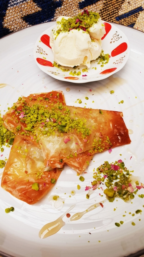 200863.jpg - 【台北.東門站】登陸土星永康店友善寵物咖啡廳。土耳其咖啡超好喝。藍色系網美店超好拍