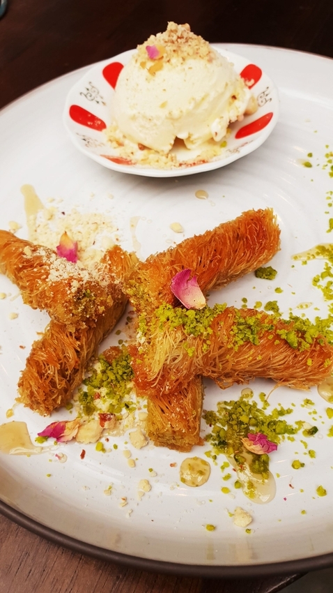 200864.jpg - 【台北.東門站】登陸土星永康店友善寵物咖啡廳。土耳其咖啡超好喝。藍色系網美店超好拍