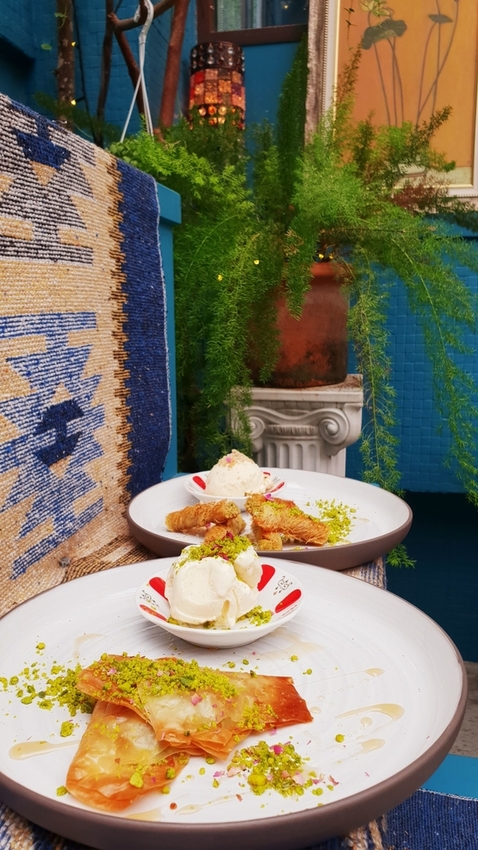 200861.jpg - 【台北.東門站】登陸土星永康店友善寵物咖啡廳。土耳其咖啡超好喝。藍色系網美店超好拍