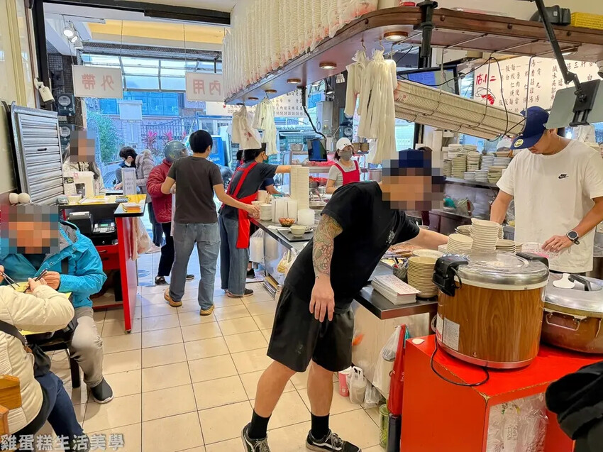 【新北食記】店小二魯肉飯 【新北食記】店小二魯肉飯