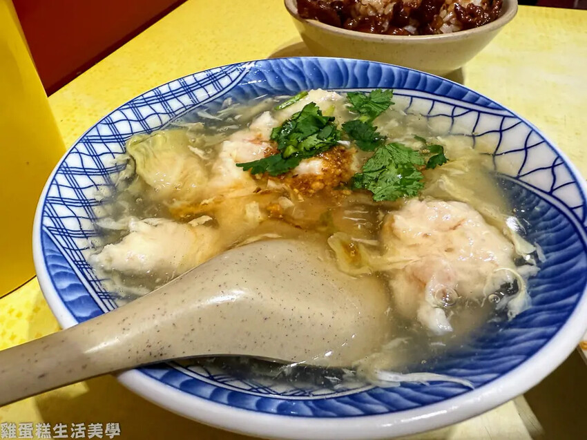 【新北食記】店小二魯肉飯 【新北食記】店小二魯肉飯