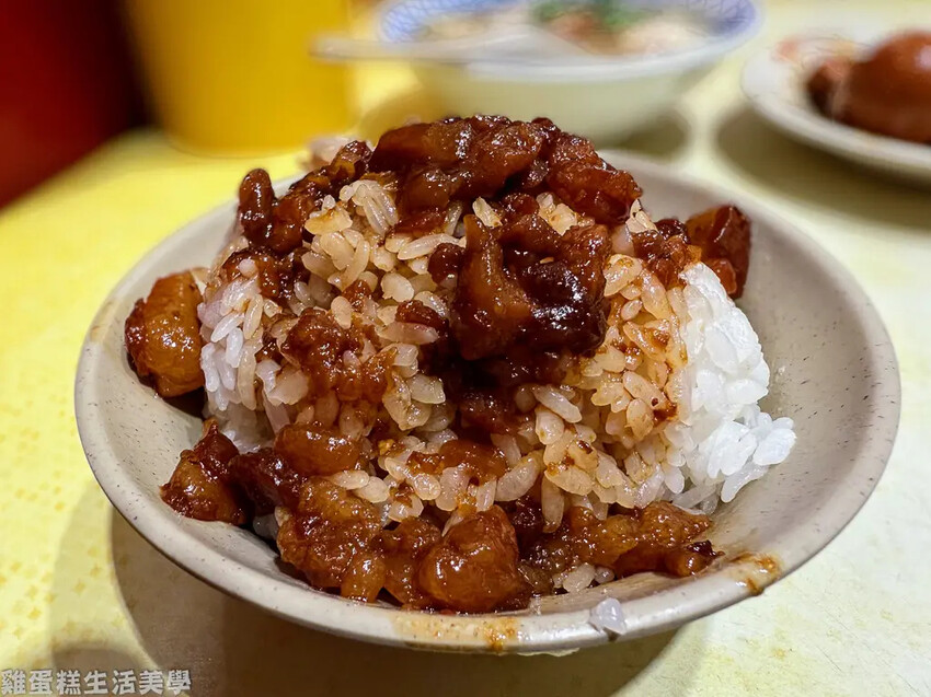 【新北食記】店小二魯肉飯 【新北食記】店小二魯肉飯