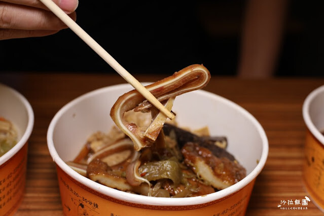 喜歡吃雞肉的別錯過，港式招牌油雞吃過都喜歡