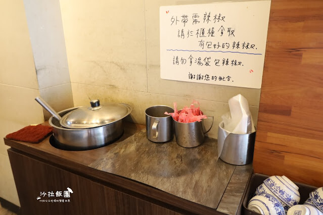 喜歡吃雞肉的別錯過，港式招牌油雞吃過都喜歡