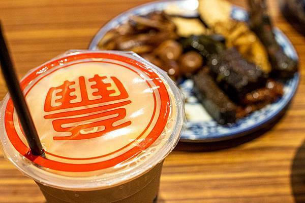 【三重美食】豐雞號-軟嫩不乾柴豐富美味的港式油雞飯美食